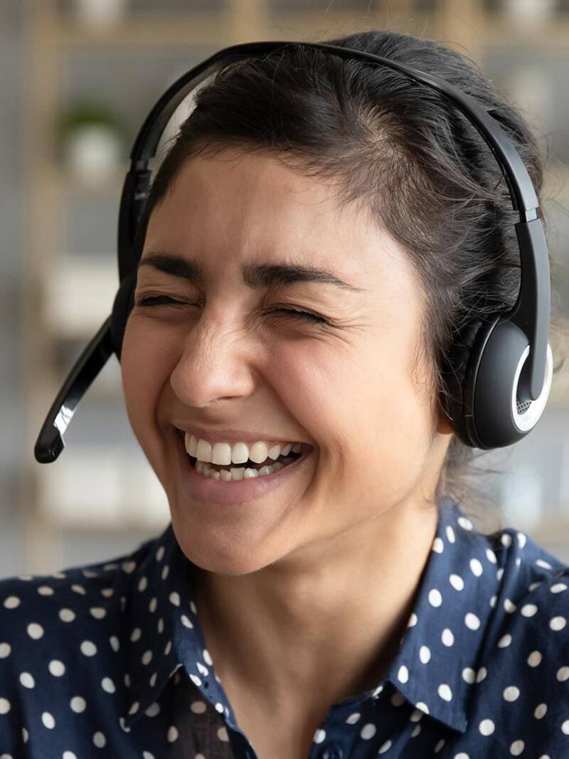 Women On Headset R2